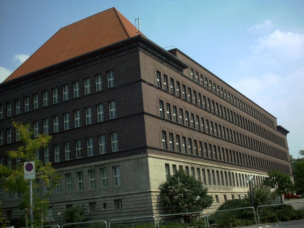 Hotel Am Freihafen Duisburg Exterior photo